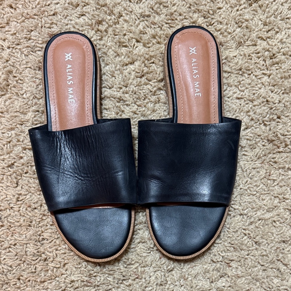 Alias Mae Black Leather Slide Sandals